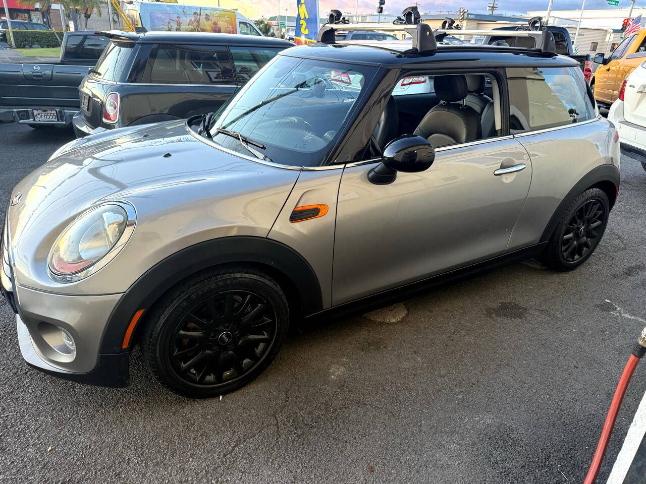 2017 MINI Hardtop Cooper — Hatchback — 147,000 mi — Honolulu, HI