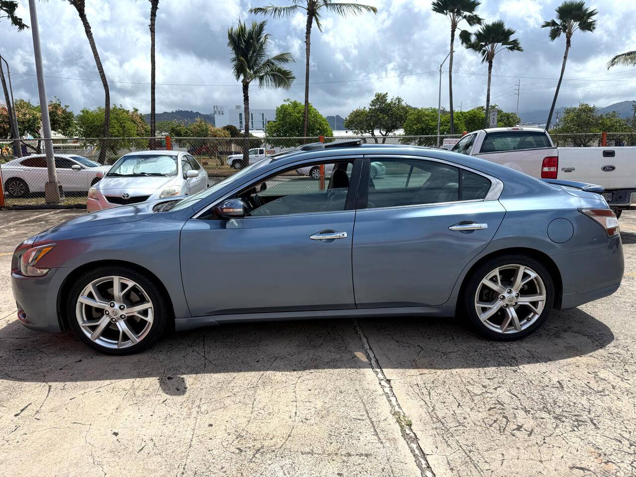 2012 Nissan Maxima SV — Sedan — 114,000 mi — Honolulu, HI