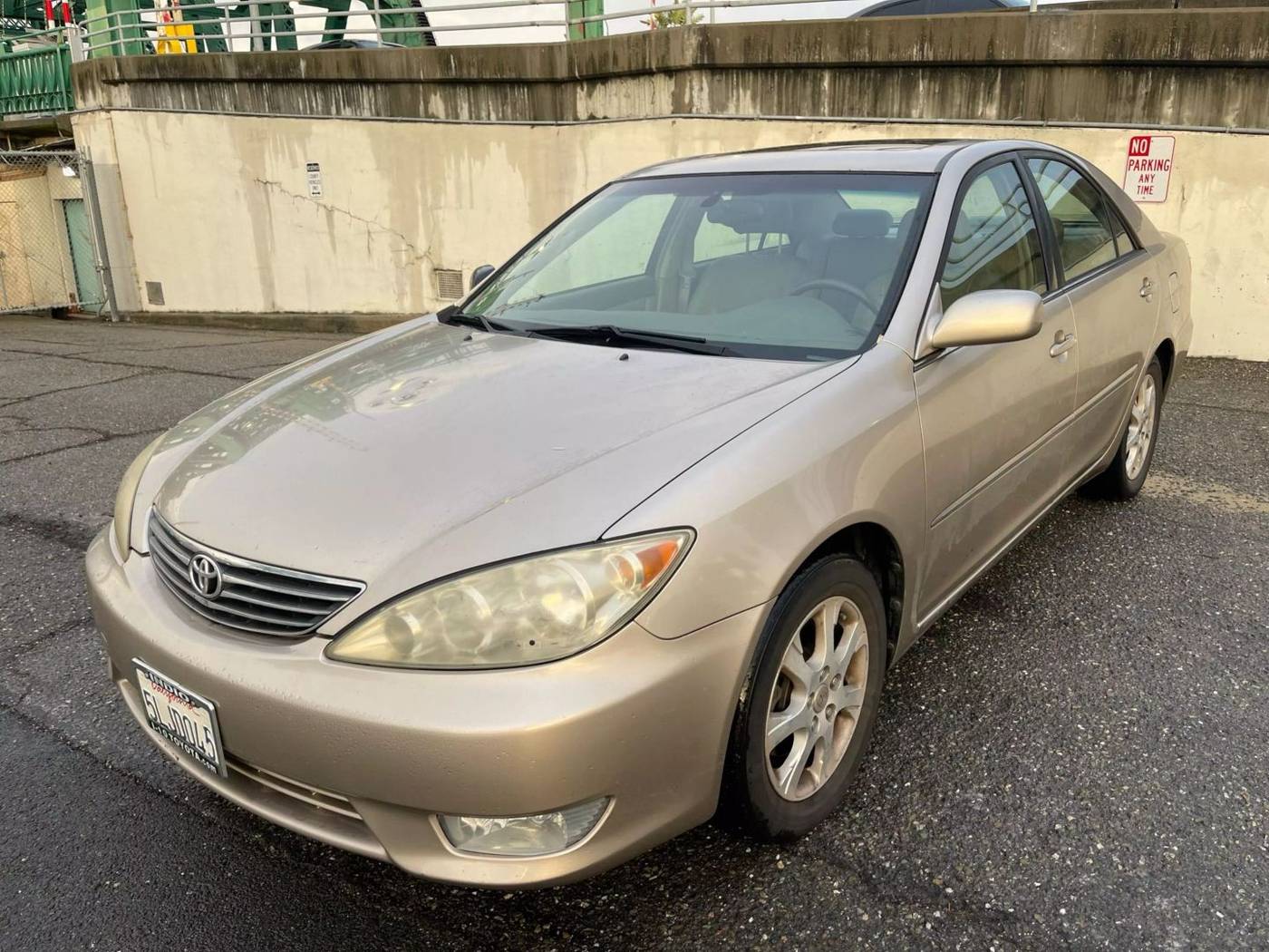 2005 Toyota Camry XLE V6 — Sedan — 133,036 mi — Alameda, CA