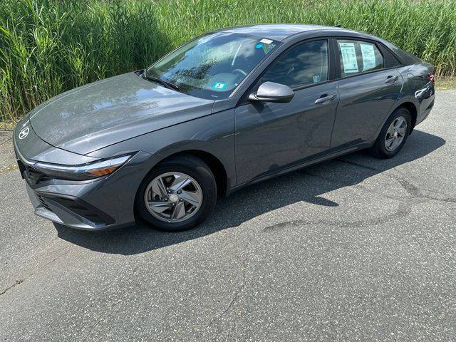 2024 Hyundai Elantra SE — Sedan — 11,250 mi — Lebanon, NH