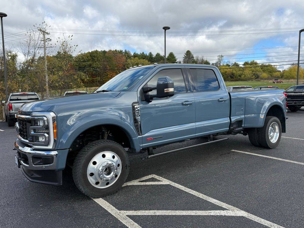 2023 Ford Super Duty F-450 LARIAT — Pickup Truck — 34,155 mi — Middlebury, VT