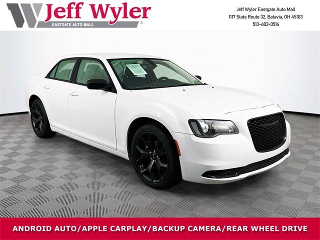 2023 Chrysler 300 Touring — Sedan — 37,086 mi — Batavia, OH