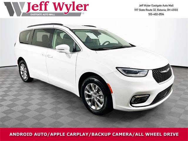 2022 Chrysler Pacifica Touring L — Minivan — 28,937 mi — Batavia, OH