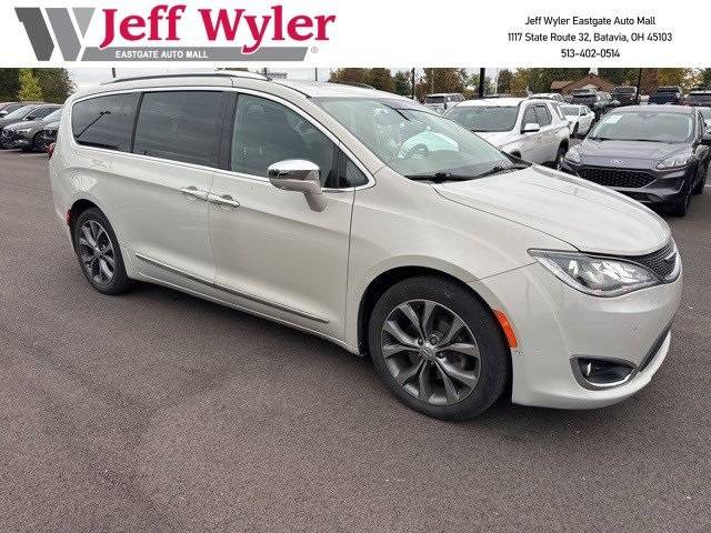 2017 Chrysler Pacifica Limited — Minivan — 133,656 mi — Batavia, OH