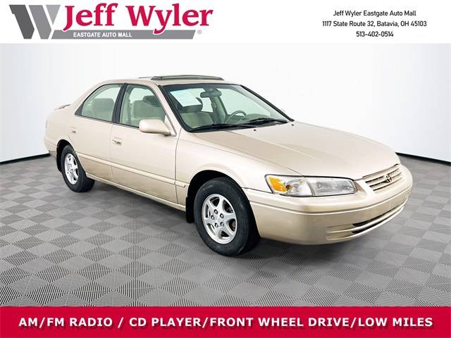 1999 Toyota Camry CE — Sedan — 111,779 mi — Batavia, OH