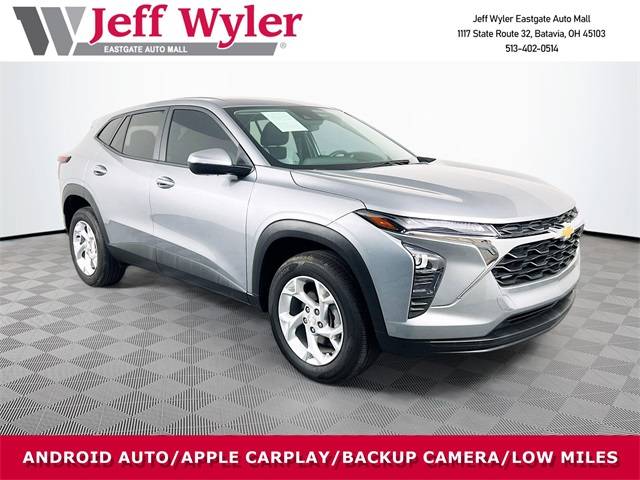 2025 Chevrolet Trax LS — SUV — 8,897 mi — Batavia, OH