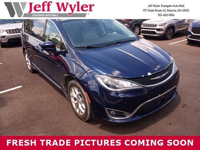 2019 Chrysler Pacifica Touring L — Minivan — 45,877 mi — Batavia, OH