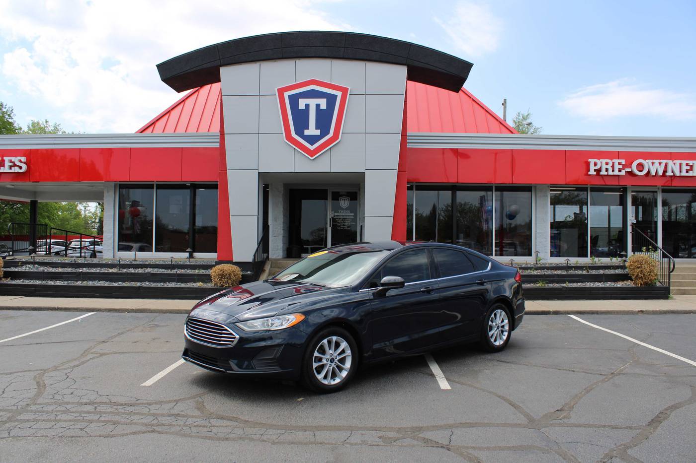 2020 Ford Fusion Hybrid SE — Sedan — 69,353 mi — Taylor, MI