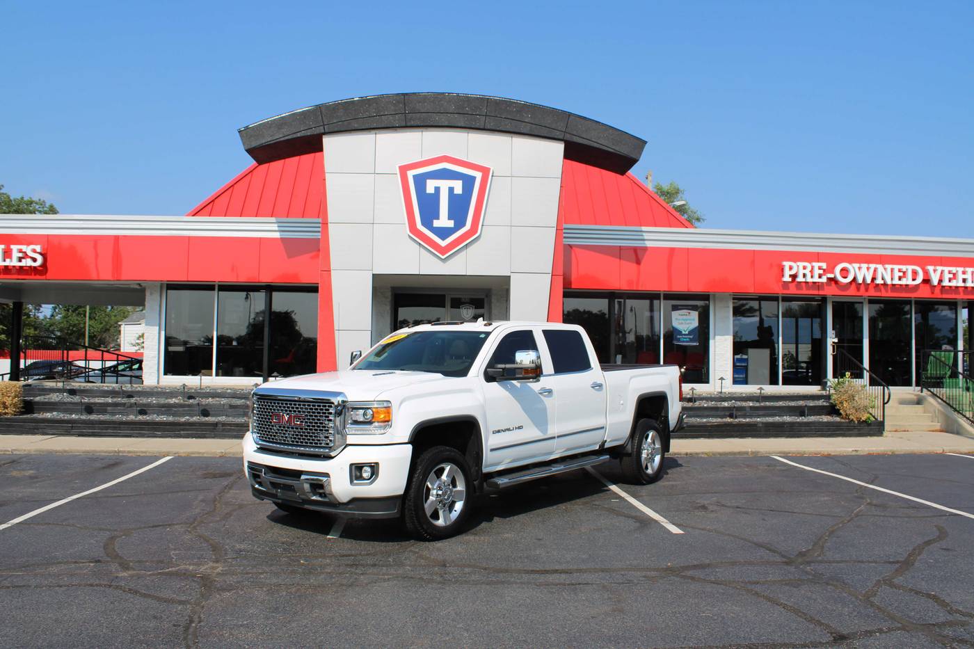 2016 GMC Sierra 2500HD Denali — Pickup Truck — 70,292 mi — Taylor, MI