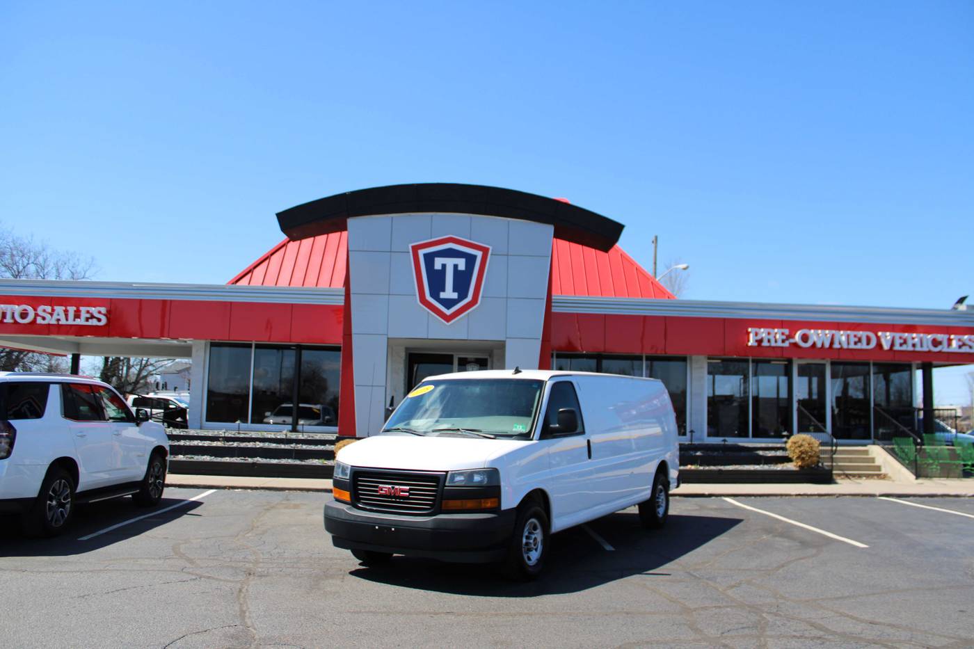 2018 GMC Savana Cargo Van Base — Cargo Van — 111,551 mi — Taylor, MI