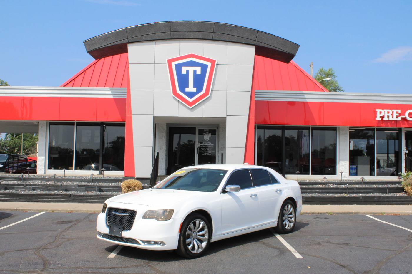 2018 Chrysler 300 Limited — Sedan — 125,934 mi — Taylor, MI
