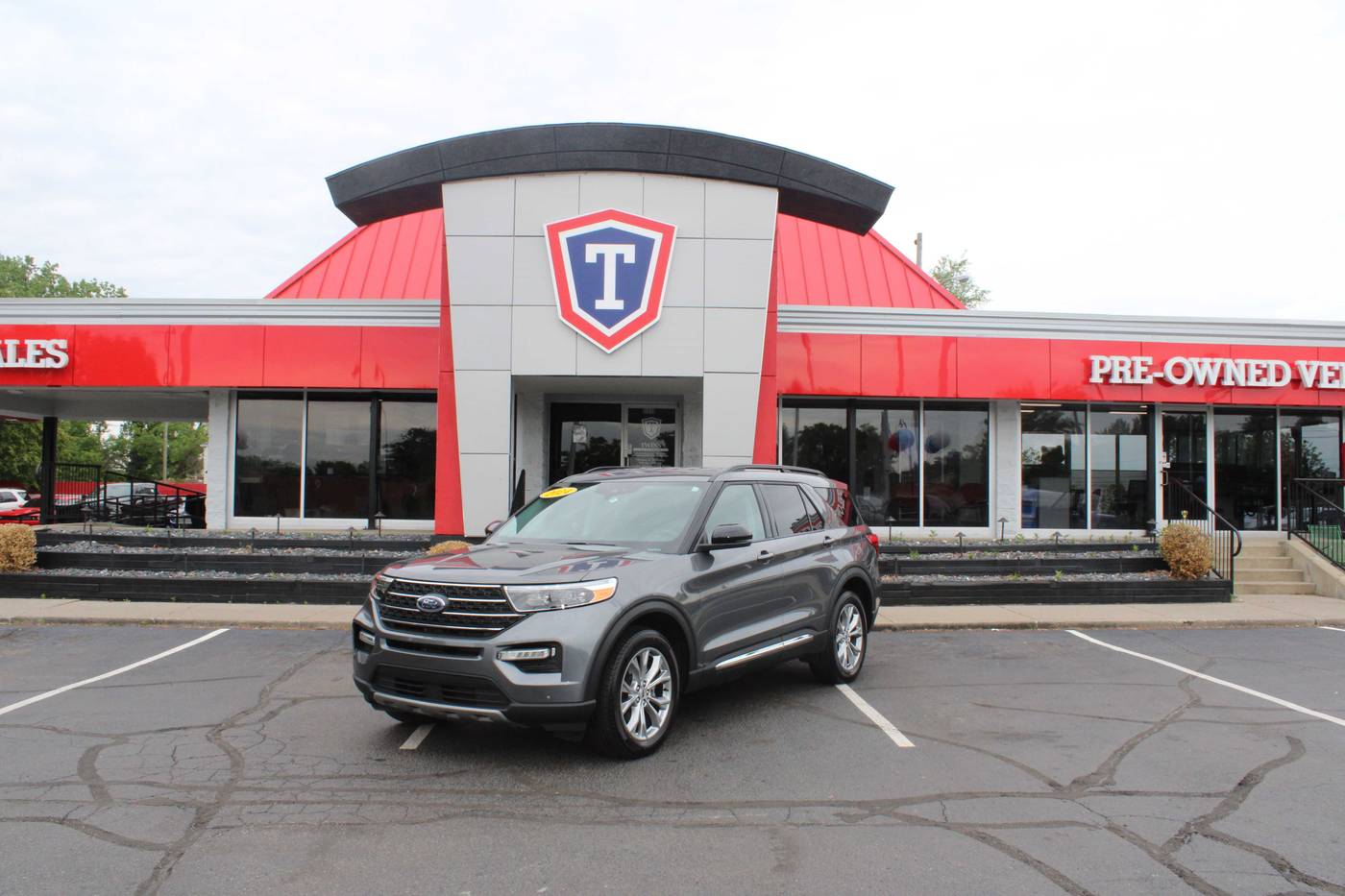 2024 Ford Explorer XLT — SUV — 5,867 mi — Taylor, MI