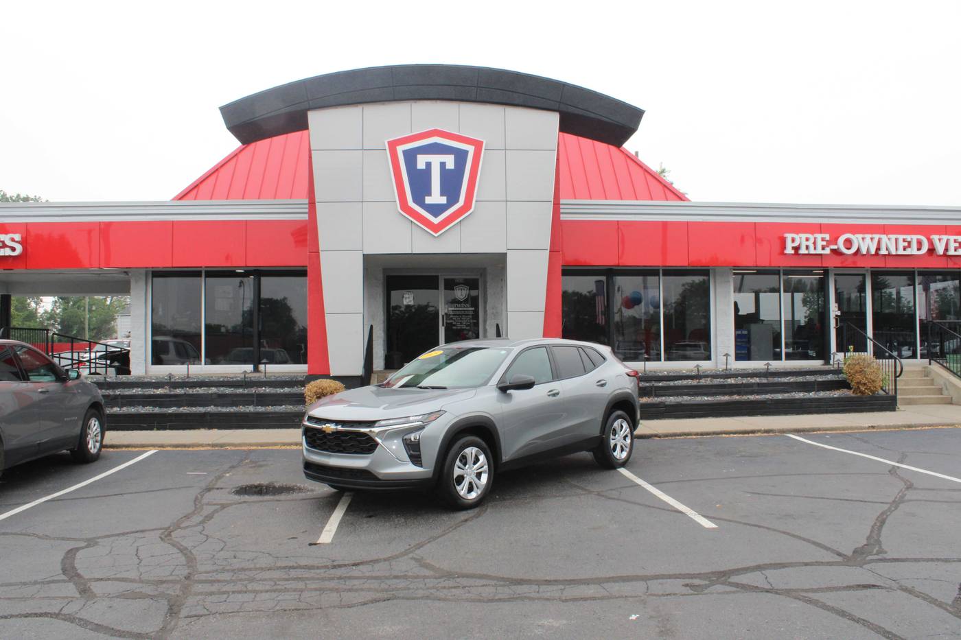 2025 Chevrolet Trax LS — SUV — 10,146 mi — Taylor, MI