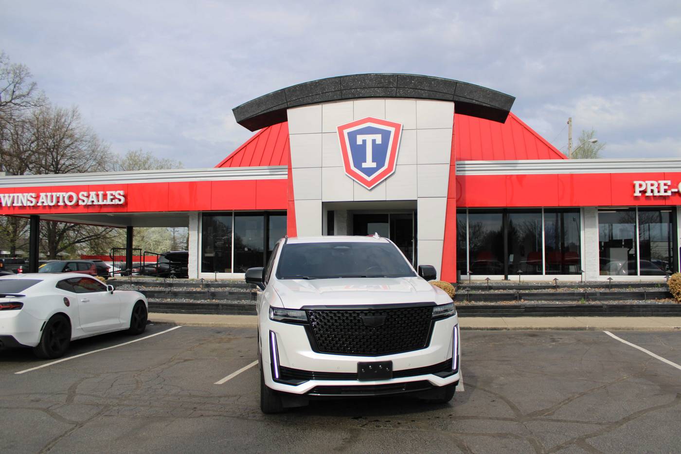 2021 Cadillac Escalade Luxury — SUV — 62,106 mi — Taylor, MI