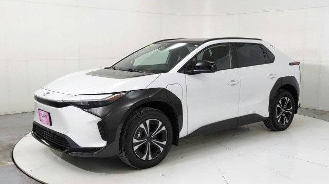 2024 Toyota bZ4X XLE — SUV — 4,988 mi — Las Cruces, NM