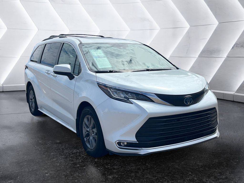 2022 Toyota Sienna XLE — Minivan — 78,118 mi — Las Cruces, NM