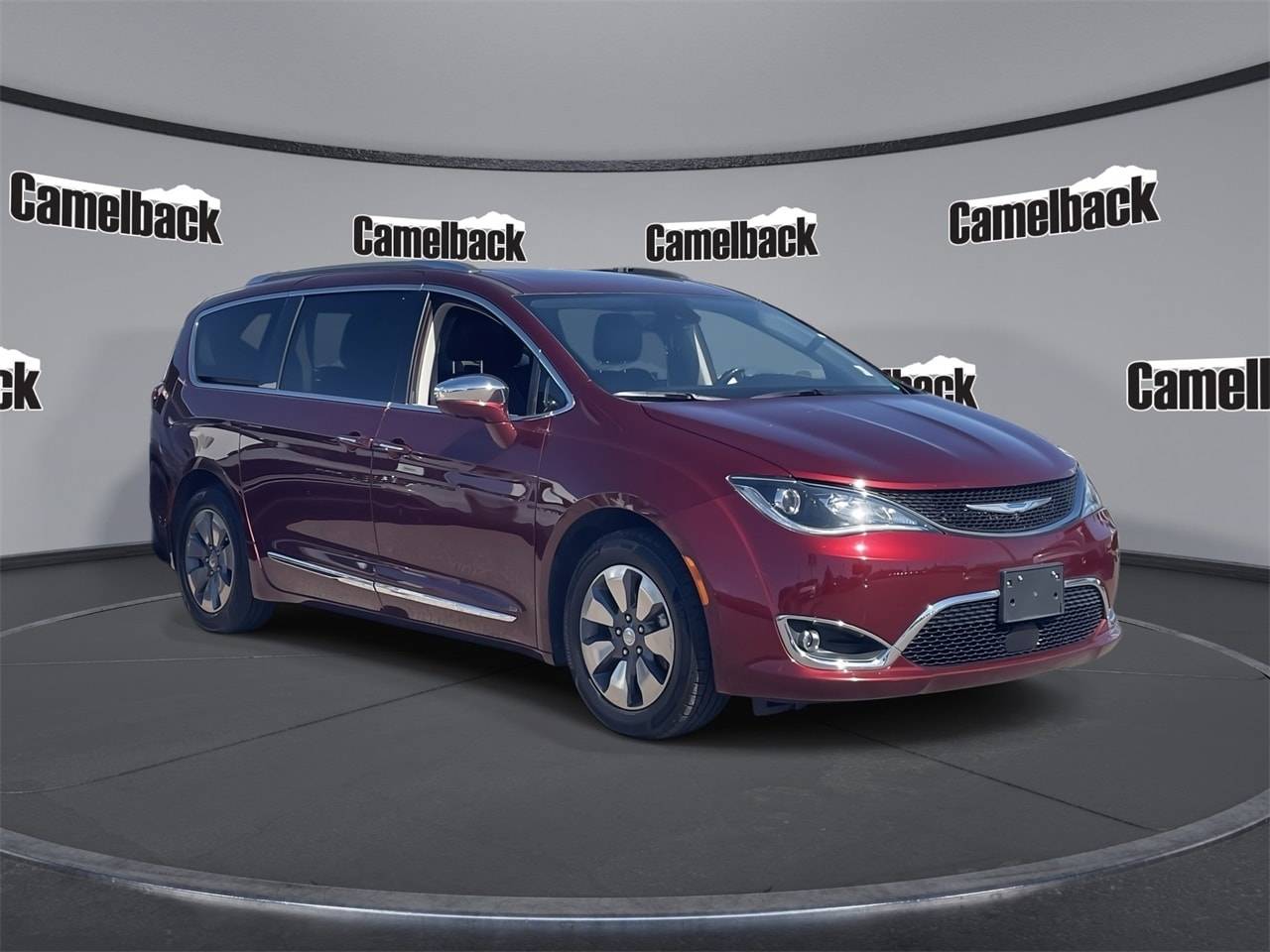 2020 Chrysler Pacifica Hybrid Limited — Minivan — 40,185 mi — Phoenix, AZ