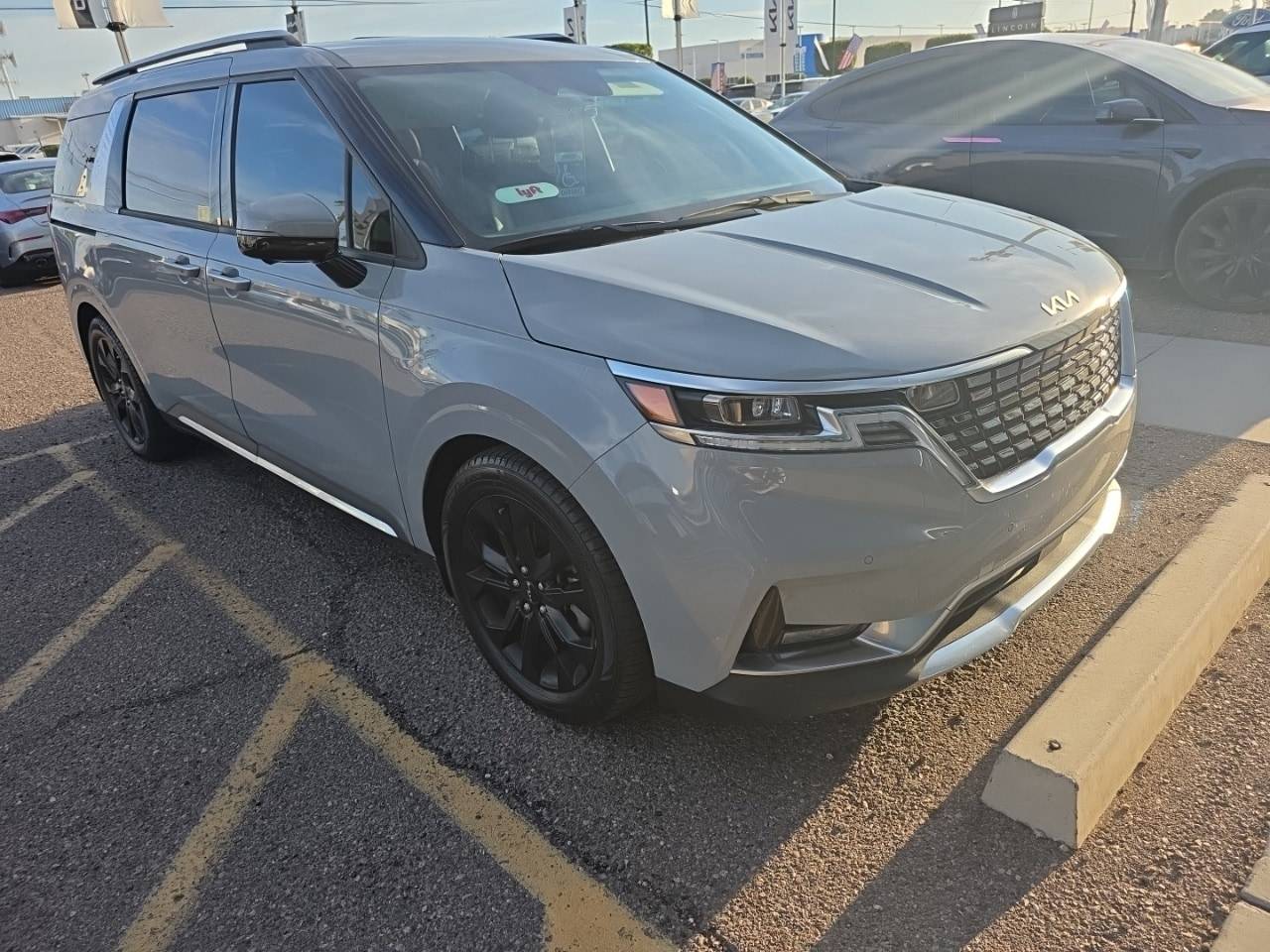 2022 Kia Carnival SX Prestige — Minivan — 79,066 mi — Phoenix, AZ