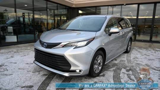 2023 Toyota Sienna XLE — Minivan — 31,164 mi — Anchorage, AK