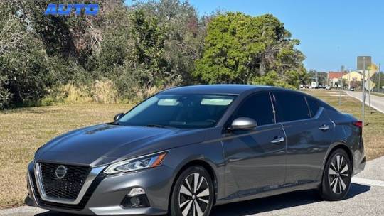 2019 Nissan Altima SL — Sedan — 104,083 mi — Sarasota, FL
