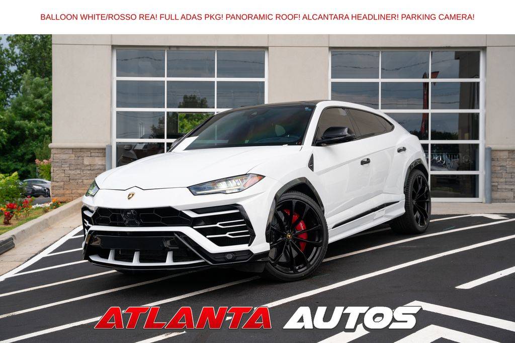 2022 Lamborghini Urus Standard