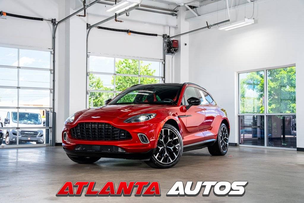 2022 Aston Martin DBX