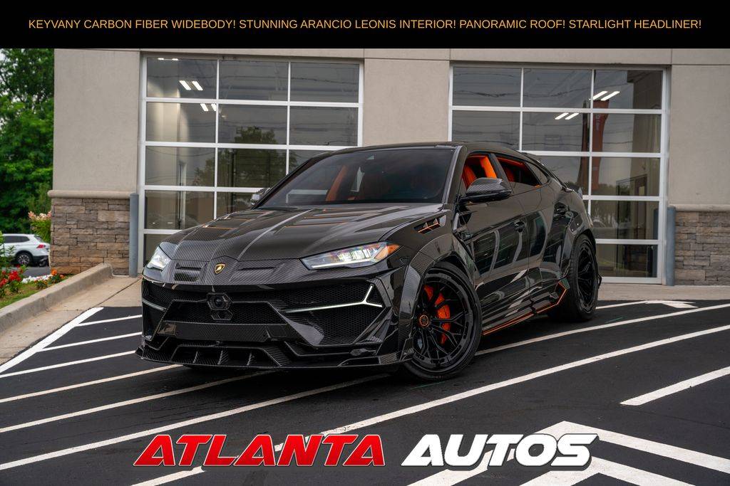2022 Lamborghini Urus Standard