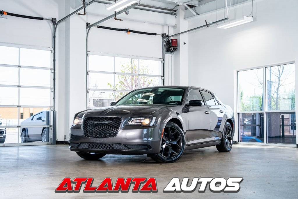 2020 Chrysler 300 Touring — Sedan — 124,480 mi — Marietta, GA