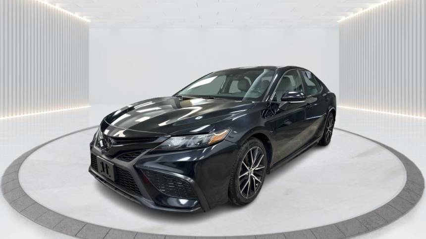 2022 Toyota Camry SE — Sedan — 37,150 mi — Springfield Gardens, NY