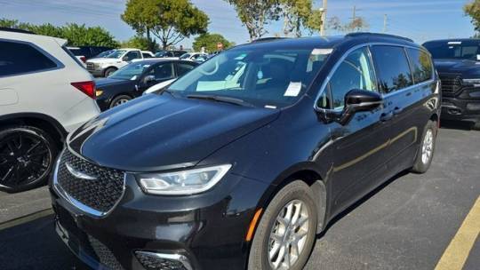 2022 Chrysler Pacifica Touring L — Minivan — 36,721 mi — Plantation, FL