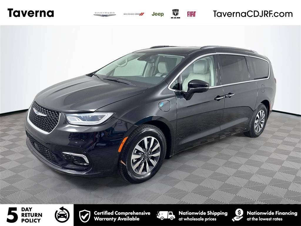 2021 Chrysler Pacifica Hybrid Touring L — Minivan — 63,502 mi — Plantation, FL