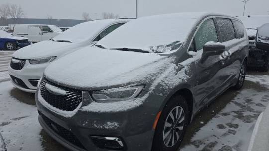 2022 Chrysler Pacifica Hybrid Touring L — Minivan — 53,388 mi — Plantation, FL