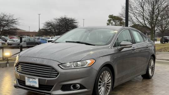 2014 Ford Fusion Titanium — Sedan — 57,692 mi — Aurora, IL