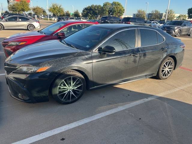 2022 Toyota Camry SE — Sedan — 53,712 mi — Dallas, TX
