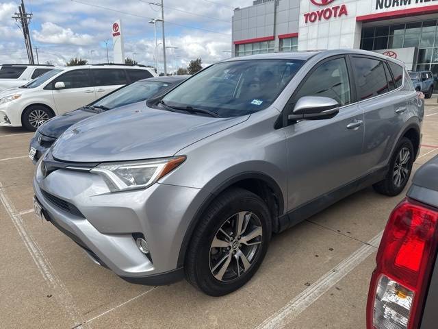 2018 Toyota RAV4 XLE — SUV — 104,000 mi — Dallas, TX
