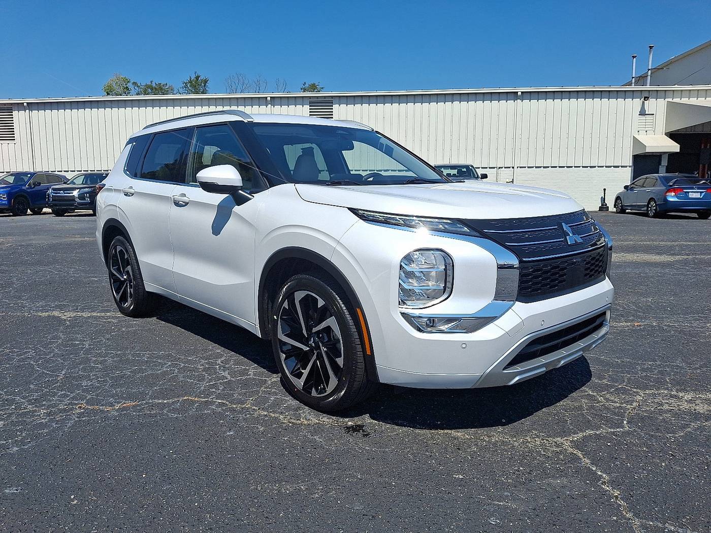 2023 Mitsubishi Outlander SEL — SUV — 36,941 mi — High Point, NC