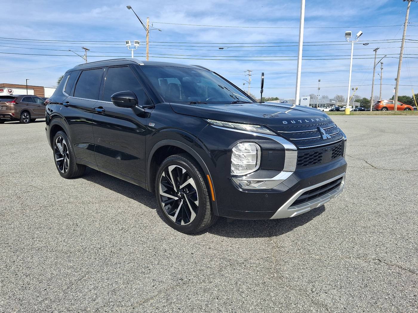 2022 Mitsubishi Outlander SEL — SUV — 48,935 mi — High Point, NC