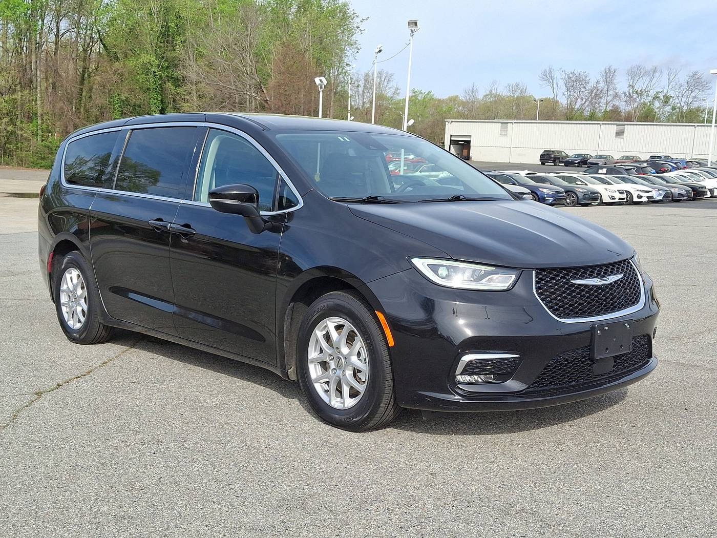 2023 Chrysler Pacifica Touring L — Minivan — 63,916 mi — High Point, NC