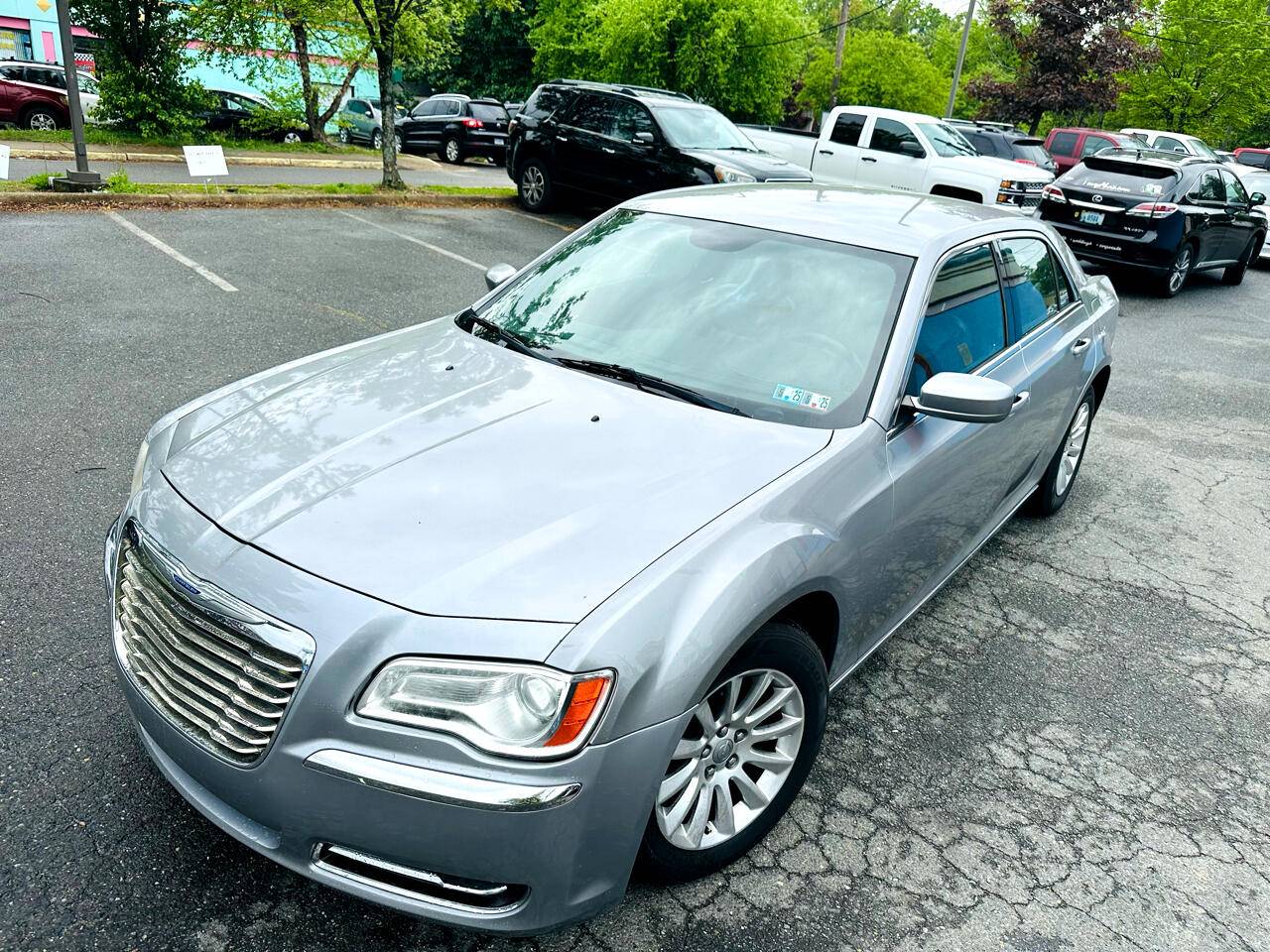 2013 Chrysler 300 Base — Sedan — 105,949 mi — Fredericksburg, VA