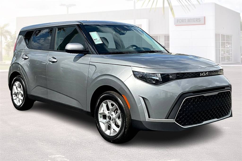 2025 Kia Soul LX — Hatchback — 12,027 mi — Fort Myers, FL