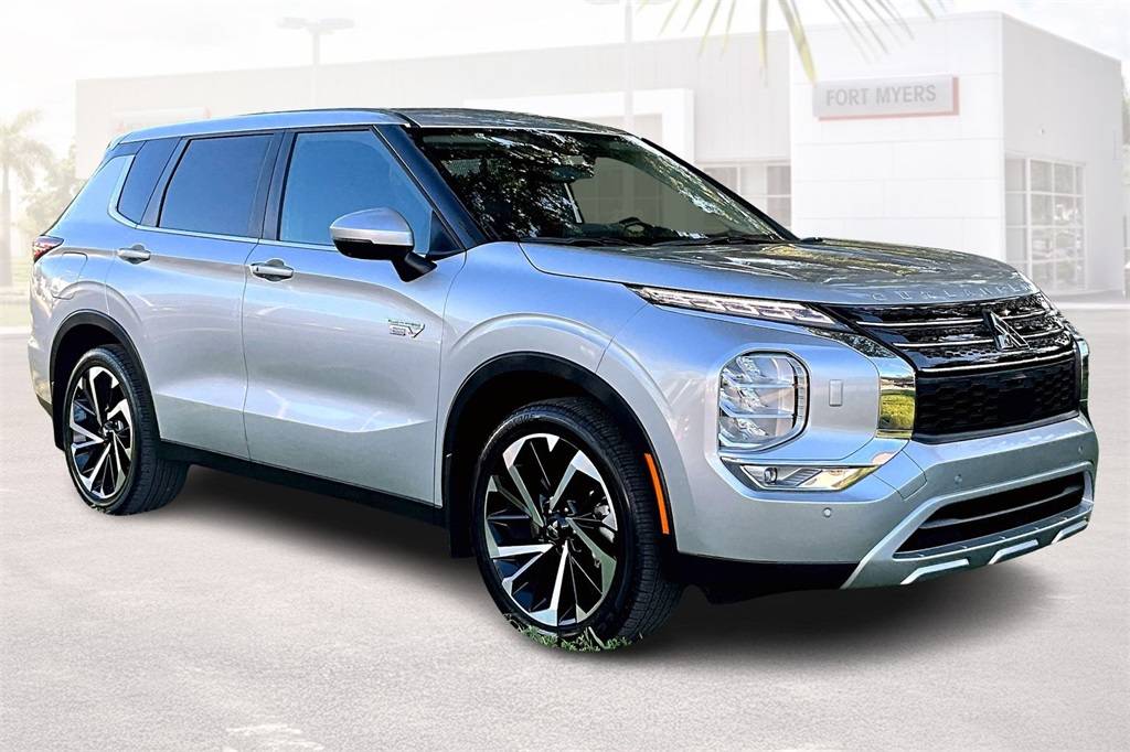 2024 Mitsubishi Outlander Plug-In Hybrid SE — SUV — 24,447 mi — Fort Myers, FL