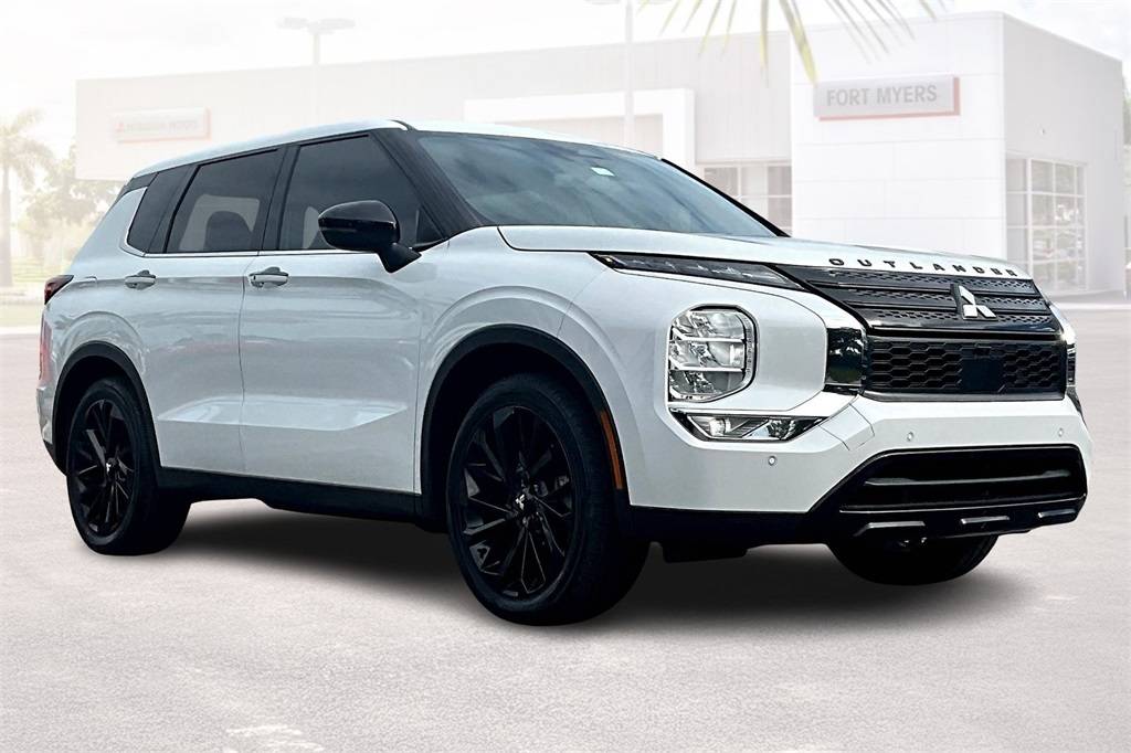2022 Mitsubishi Outlander SE — SUV — 41,746 mi — Fort Myers, FL