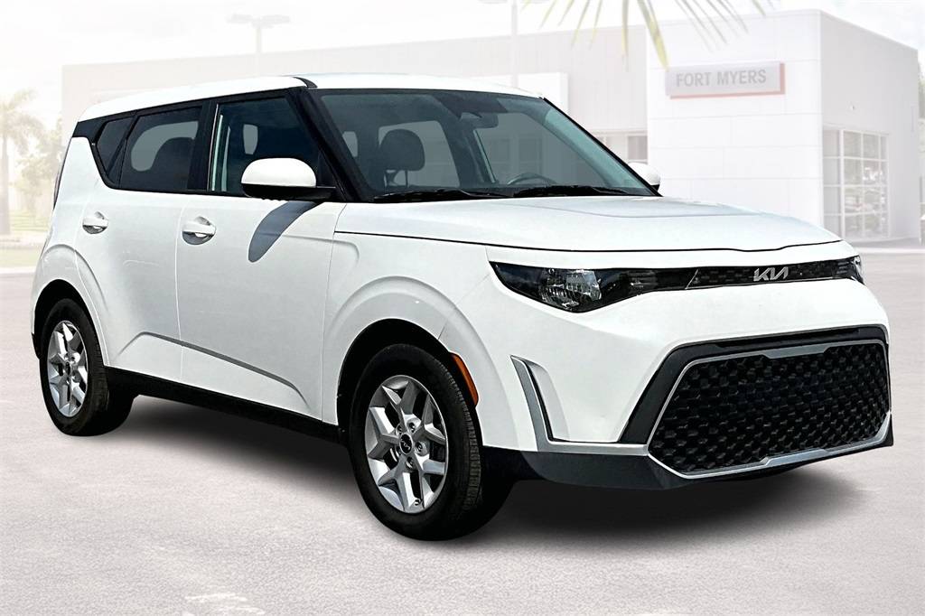 2025 Kia Soul LX — Hatchback — 20,160 mi — Fort Myers, FL