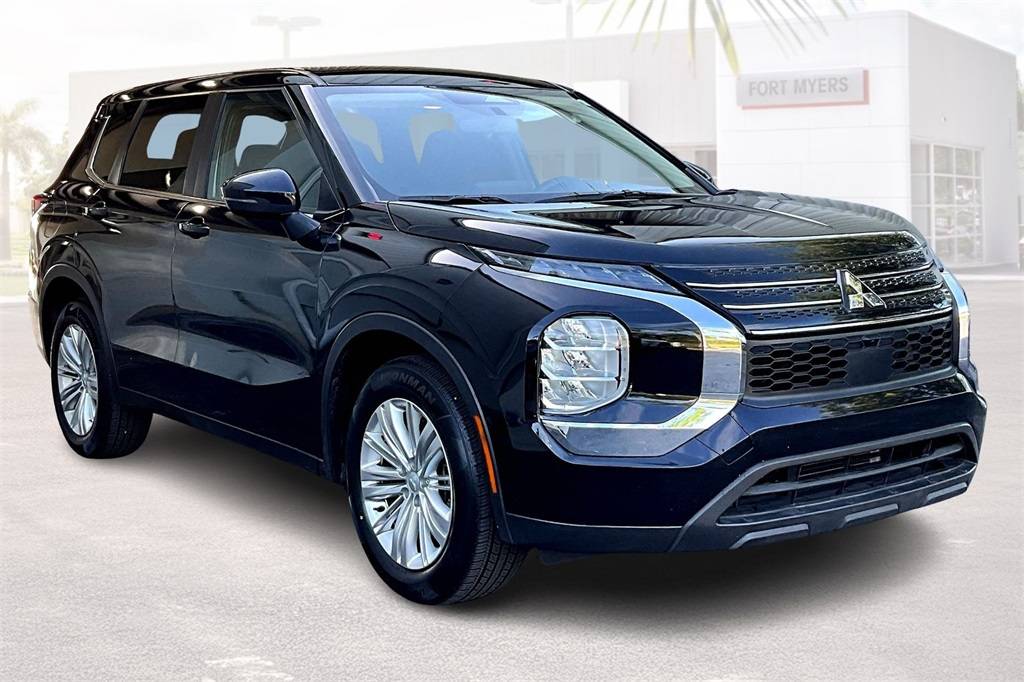 2023 Mitsubishi Outlander ES — SUV — 113,926 mi — Fort Myers, FL