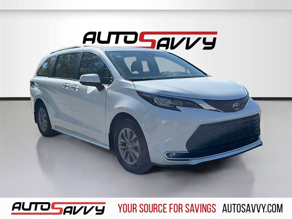 2023 Toyota Sienna XLE — Minivan — 10,329 mi — Draper, UT