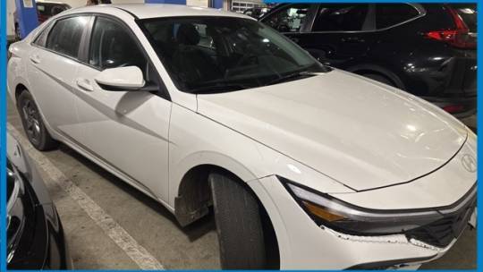2024 Hyundai Elantra SEL — Sedan — 24,455 mi — Los Angeles, CA