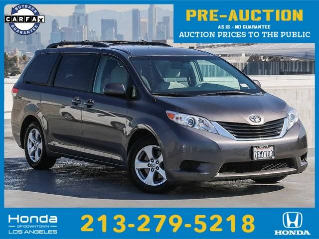 2014 Toyota Sienna LE — Minivan — 154,806 mi — Los Angeles, CA