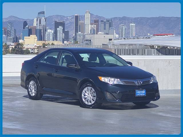 2013 Toyota Camry L — Sedan — 140,499 mi — Los Angeles, CA