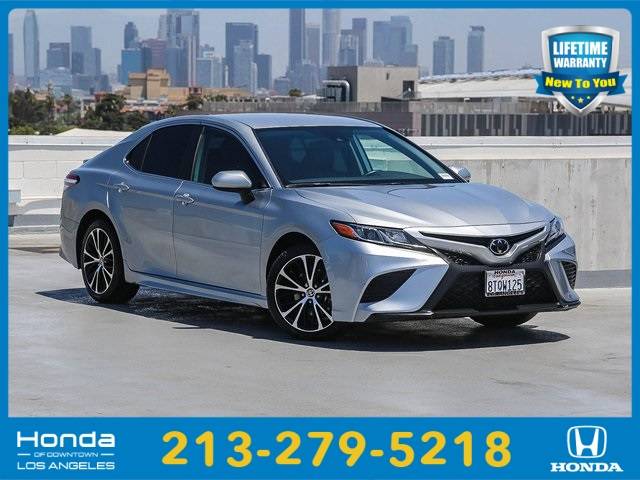 2020 Toyota Camry SE — Sedan — 63,828 mi — Los Angeles, CA