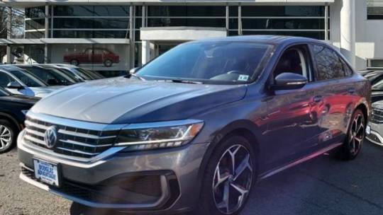 2020 Volkswagen Passat R-Line — Sedan — 100,267 mi — Summit, NJ